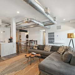 DEN 3198(U207) Blake St. RiNo
