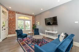 STL 4154 Chouteau Ave - Image 2