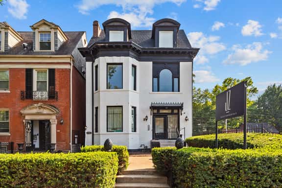 STL 4632(1stFl) McPherson Ave - Image 1