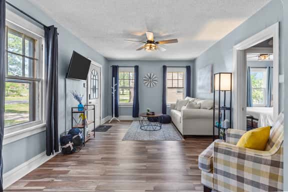 MO 516 Cherry Lane Warrenton - Image 1
