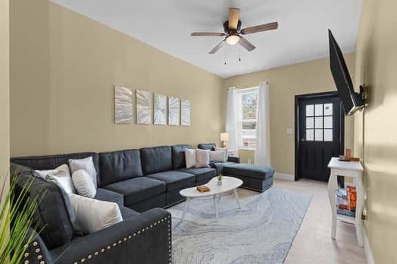 STL 2821 Sidney St - Image 1