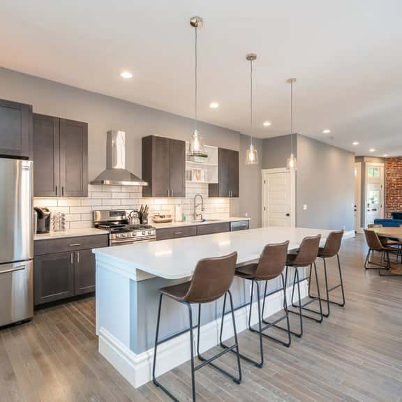 STL 4154 Chouteau Ave - Image 1