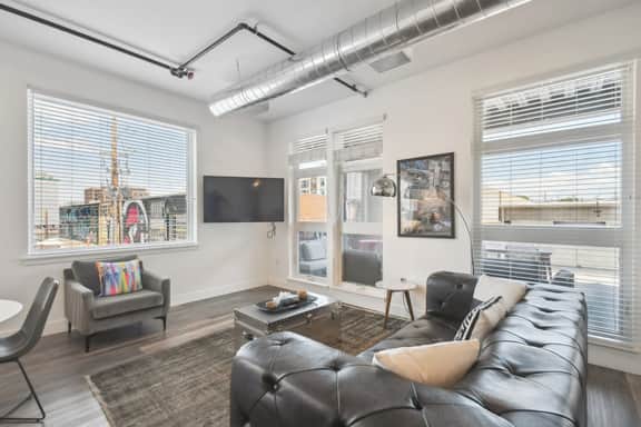 DEN 3198(U201) Blake St. RiNo - Image 4